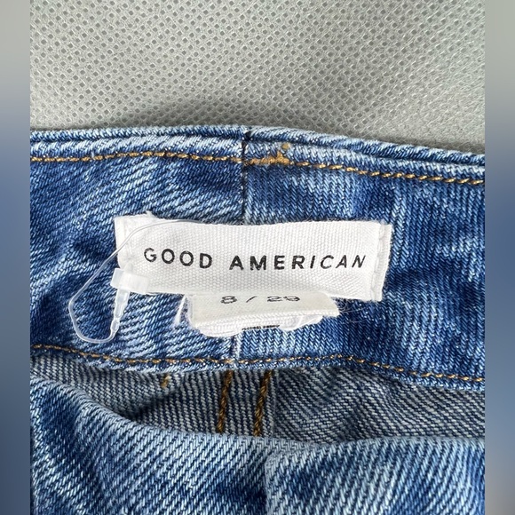 Good American Good Classic High Waist Raw Hem Jeans 8/29 - Picture 2 of 5